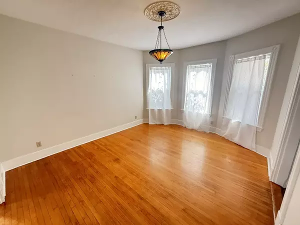 Medford, MA 02155,15 Orchard St