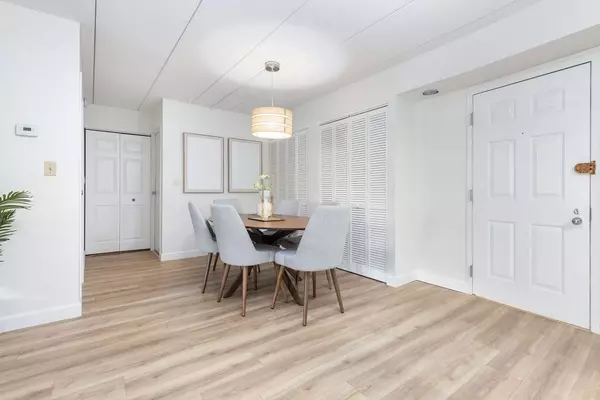 Chelsea, MA 02150,100 Boatswain's Way #201