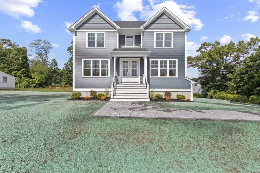 1078 Taunton Ave, Seekonk, MA 02771