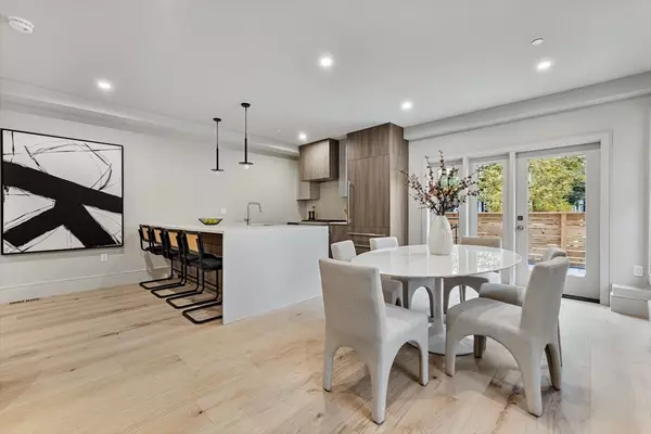 Cambridge, MA 02139,300 Franklin Street #1