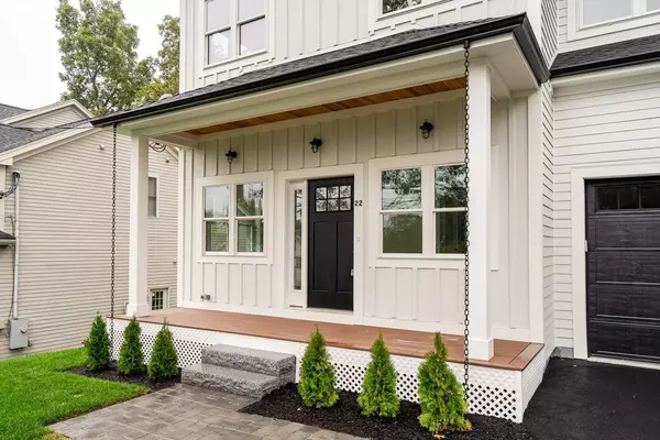 Lexington, MA 02421,22 Estabrook Rd