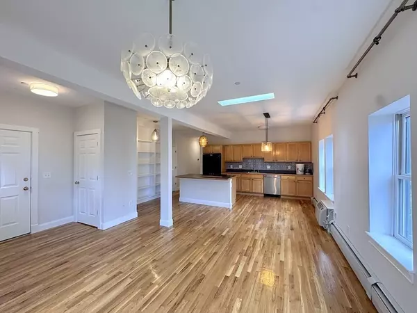 275 River St. #3, Cambridge, MA 02139