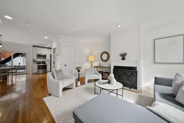 Boston, MA 02129,18 Park Street #1