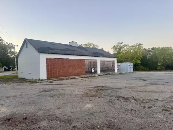 Marion, MA 02738,413 Wareham Rd