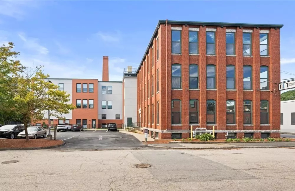 Worcester, MA 01604,1 Envelope Terrace #207