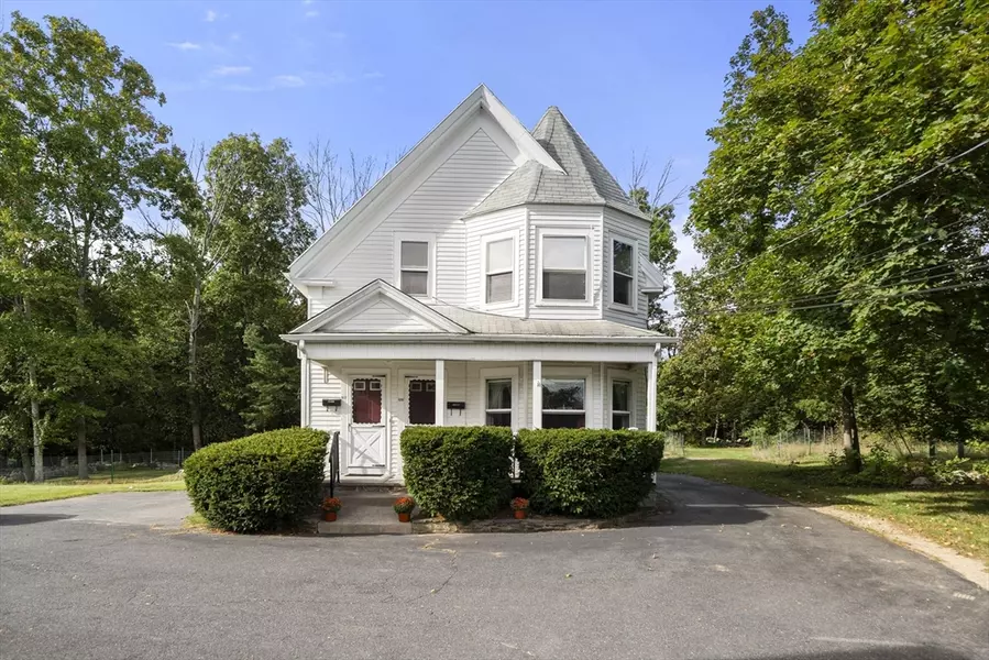 525-527 Torrey St, Brockton, MA 02301