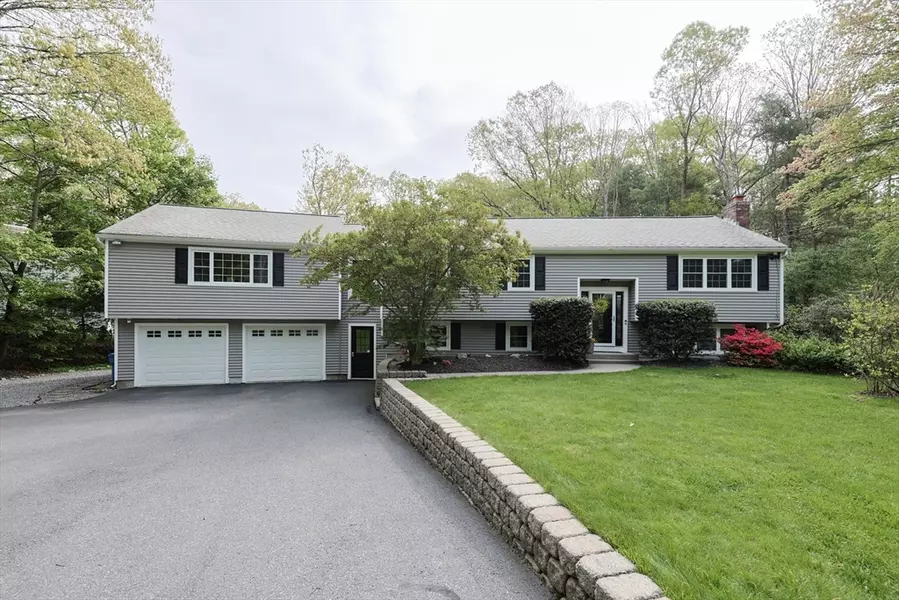 60 Oxbow Dr., Wrentham, MA 02093