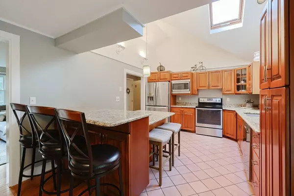 Wrentham, MA 02093,60 Oxbow Dr.