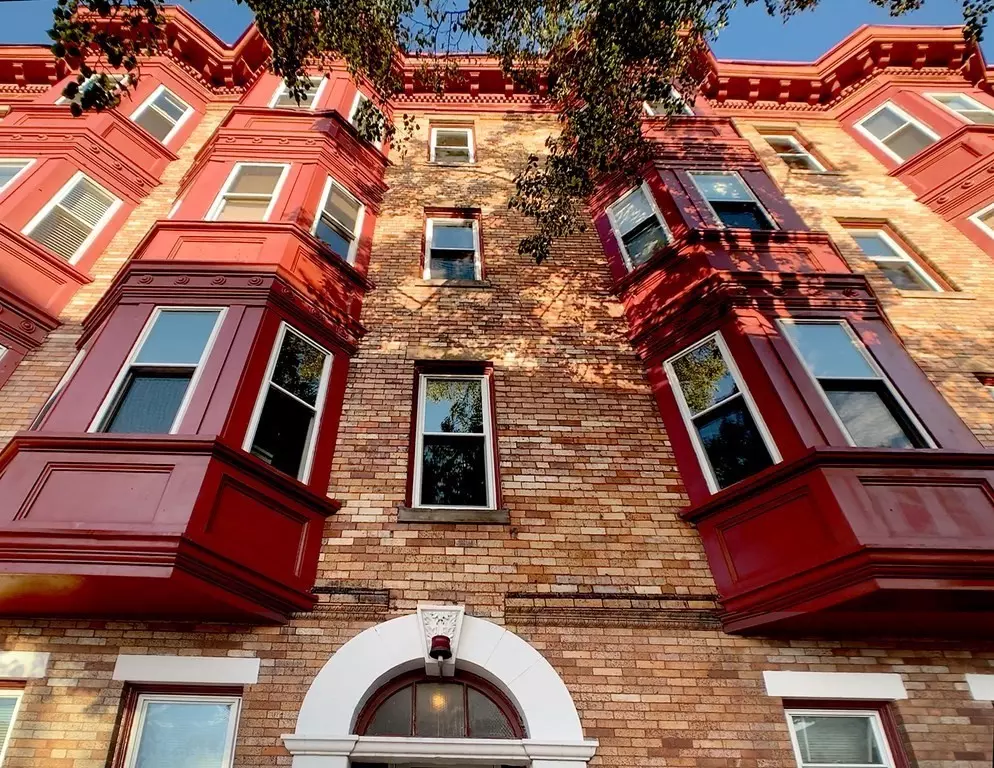 Cambridge, MA 02141,148 Berkshire St #4