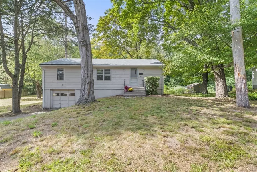 41 Flora Road, Attleboro, MA 02703