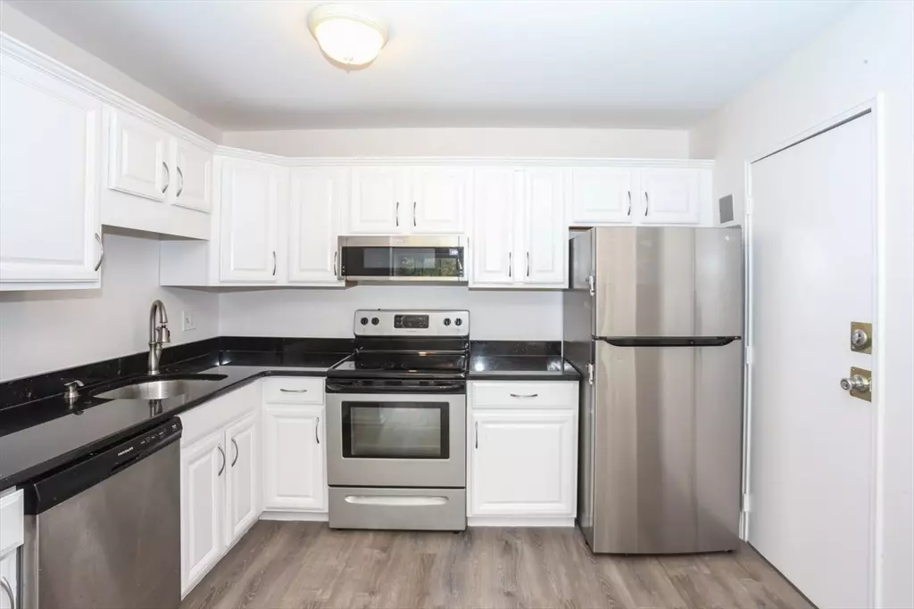 Boston, MA 02135,461 Washington St #301