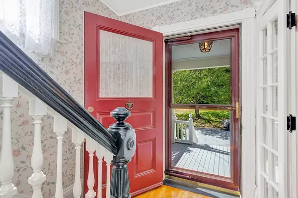 Winchester, MA 01890,112 Church St