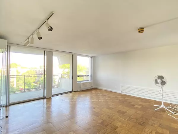 60 Babcock St #45, Brookline, MA 02446