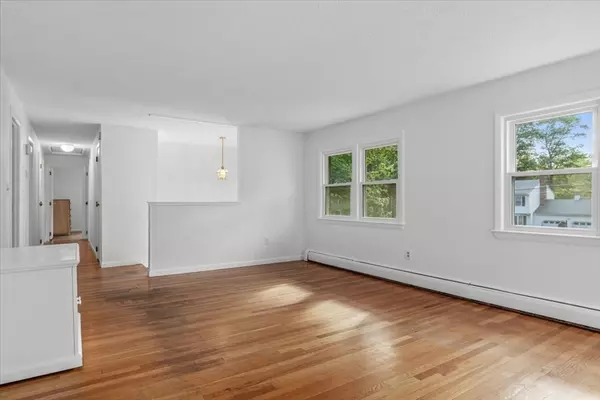 Franklin, MA 02038,405 Brenda Ln