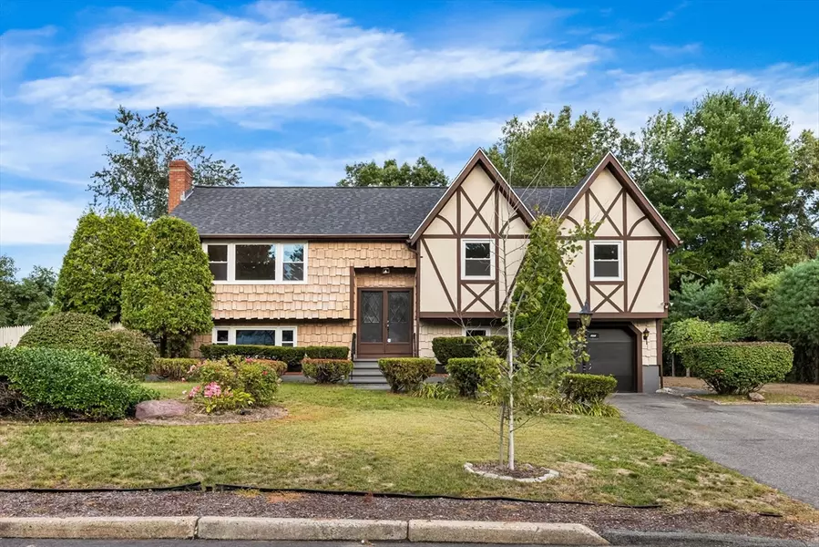 115 Joanne Rd, Stoughton, MA 02072