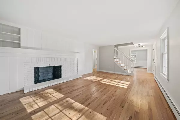 Scituate, MA 02066,46 Marys Ln