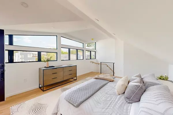 Cambridge, MA 02141,131 Charles Street #131