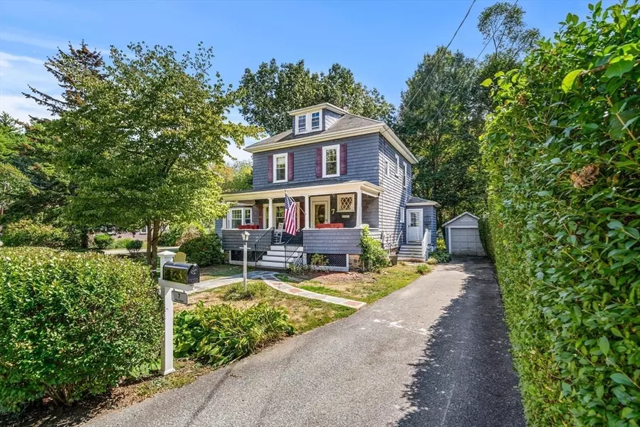 7 Essex St, Wakefield, MA 01880