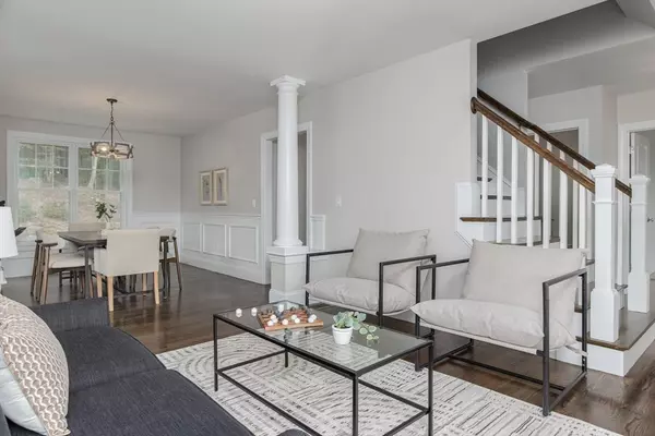 Dunstable, MA 01827,32 Bear Hill Rd