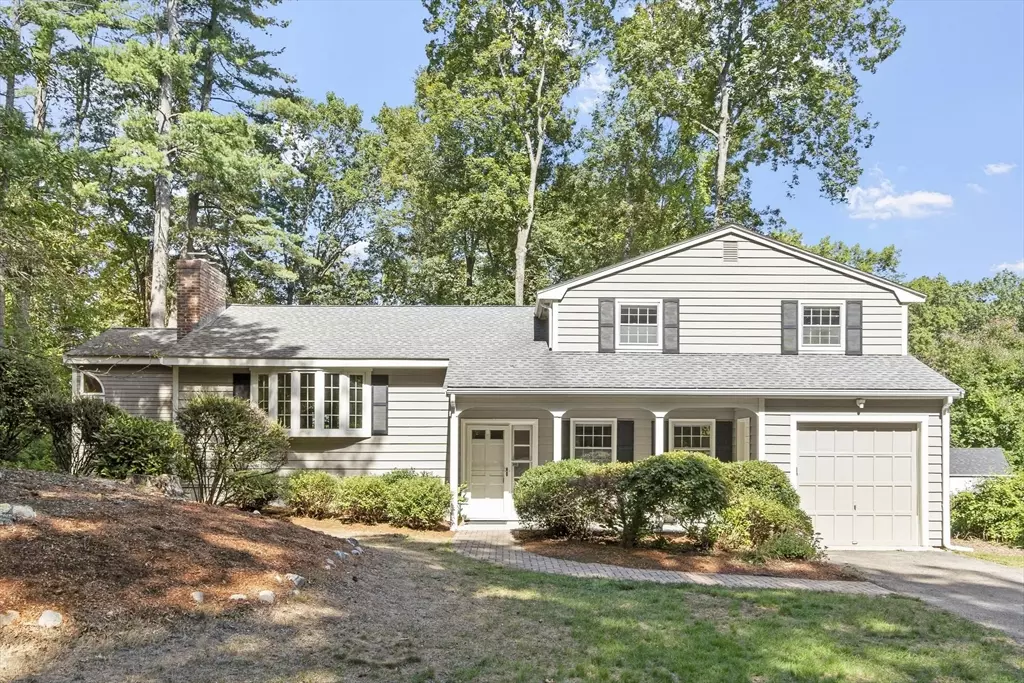 Acton, MA 01720,6 Black Horse Dr