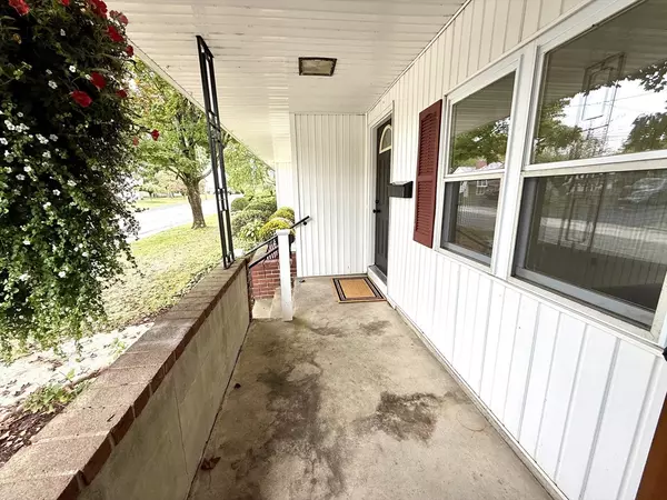 Weymouth, MA 02190,30 Alroy Road