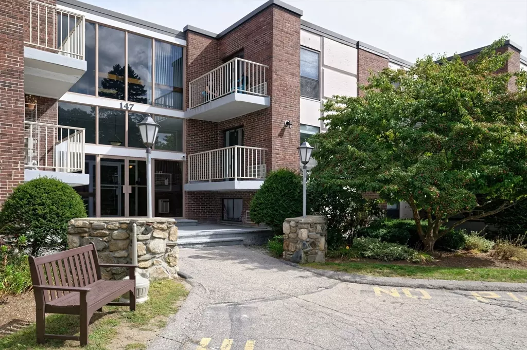 Holliston, MA 01746,147 Turner Rd #98