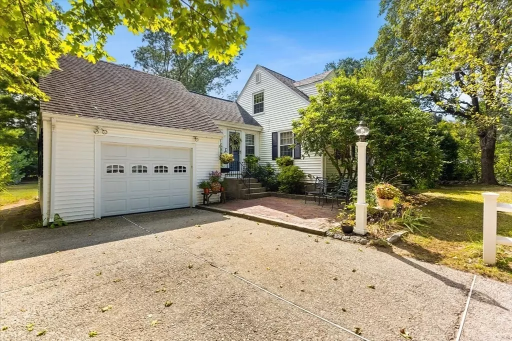 Natick, MA 01760,15 Felch Rd