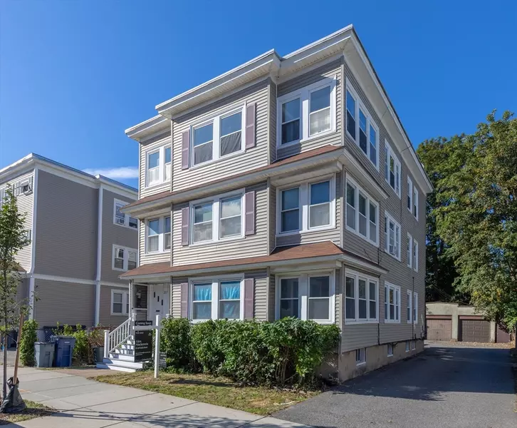 257 Belgrade Ave, Boston, MA 02131