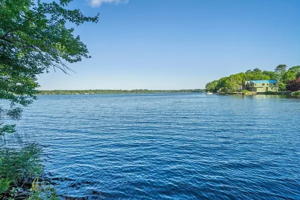 Sharon, MA 02067,43 Lake Ave
