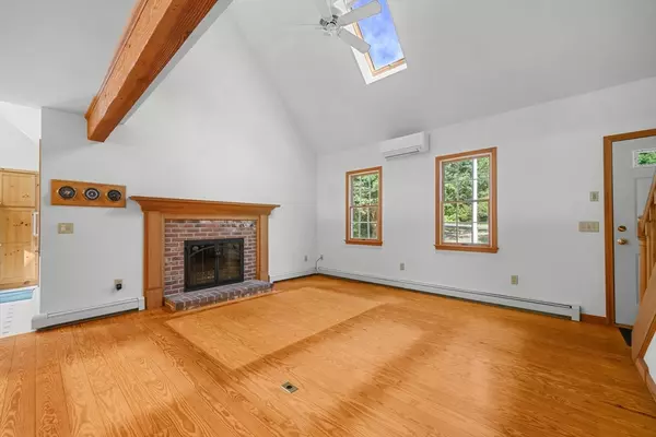 Eastham, MA 02642,10 Appleseed Rd