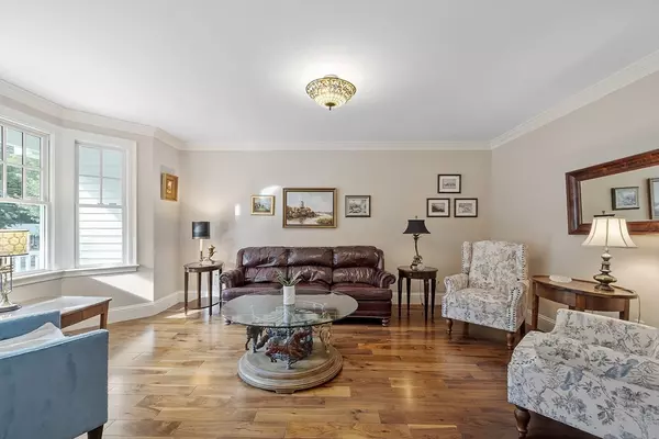 Chelmsford, MA 01824,6 Green Valley Dr
