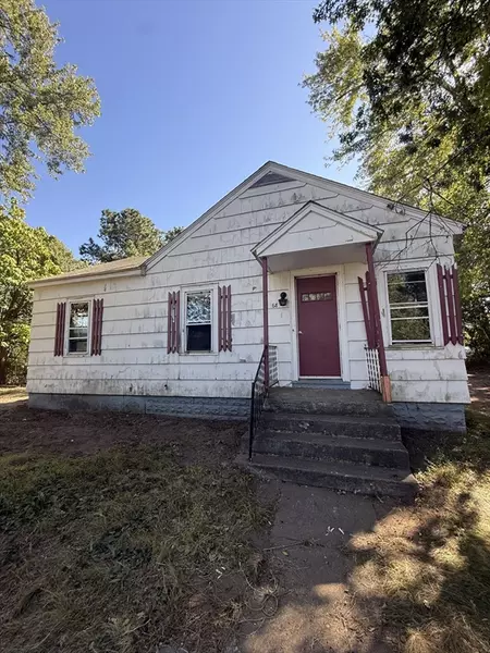 68 Fairview St, Ludlow, MA 01056