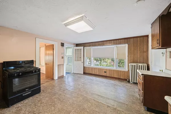 57 Buckley St, Quincy, MA 02169