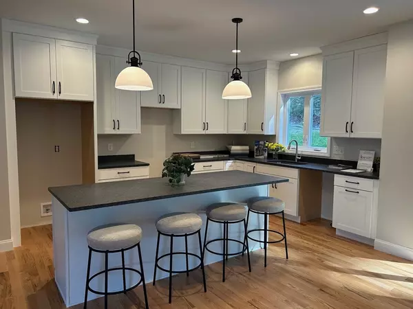 Nashua, NH 03064,31 Juliana Ave.
