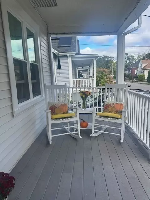 Attleboro, MA 02703,52 Hawthorne Street