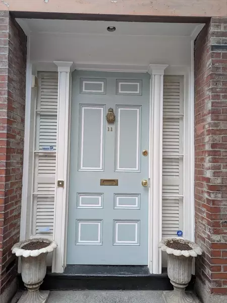 11 West Cedar Street, Boston, MA 02108