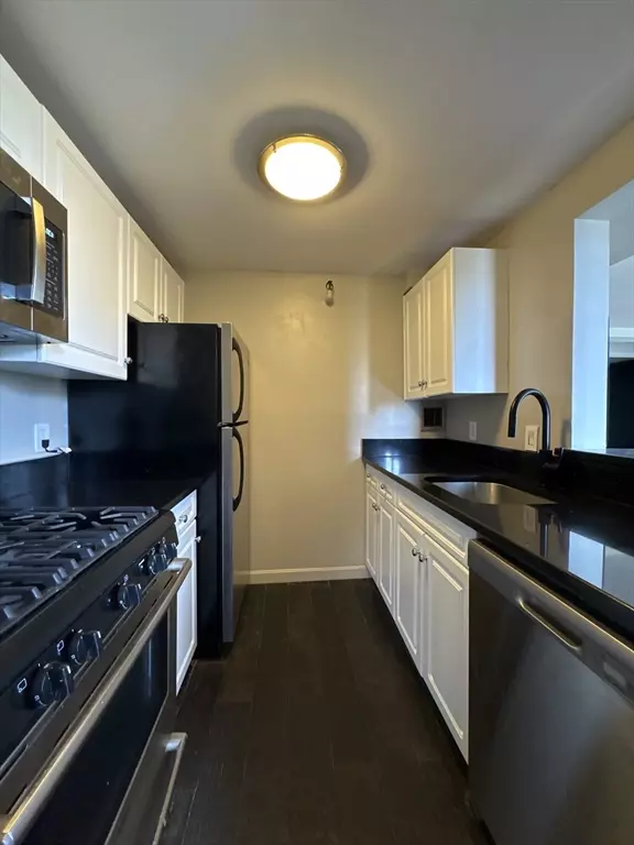 Boston, MA 02129,42 8th Street #1501