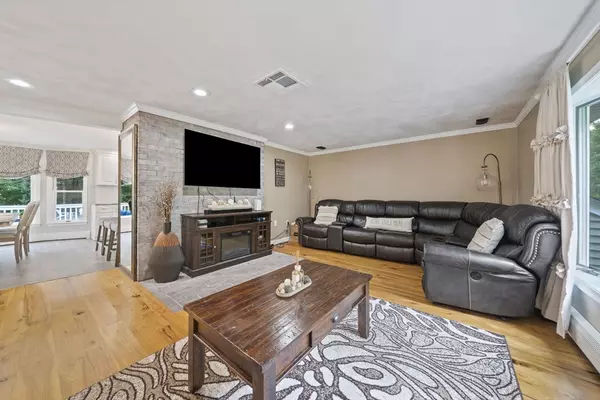 Rehoboth, MA 02769,101 Rocky Hill Rd