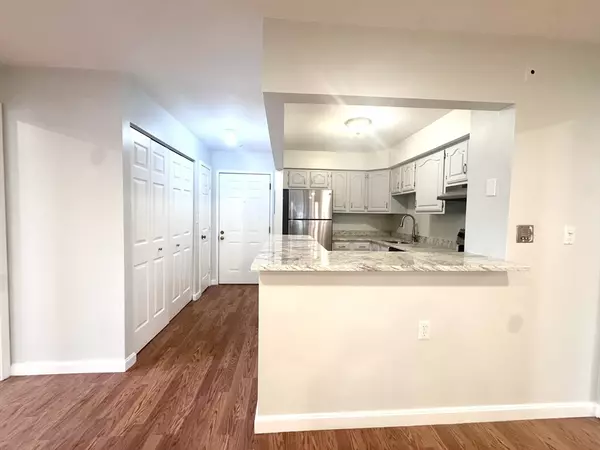 Boston, MA 02132,4975 Washington St #109