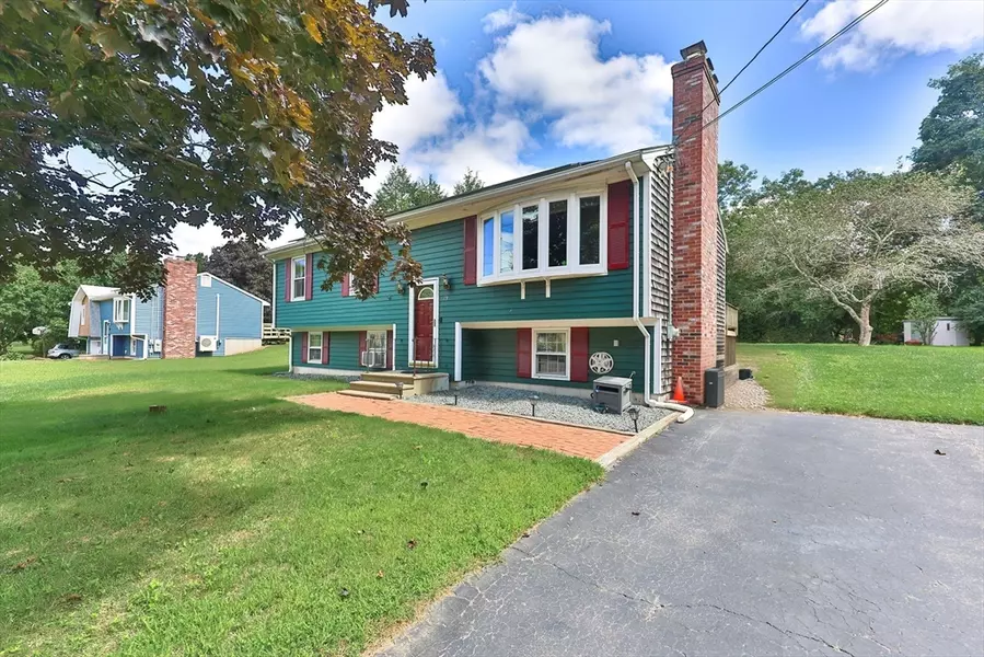 73 Valley Run Dr, Attleboro, MA 02703