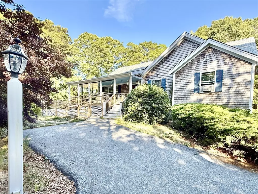 Falmouth, MA 02536,24 River Hill Rd