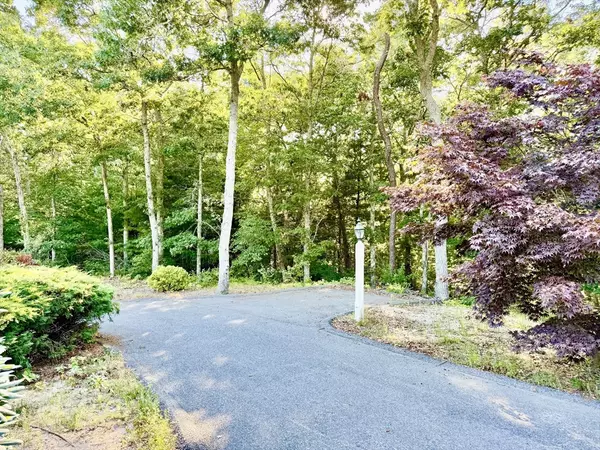 Falmouth, MA 02536,24 River Hill Rd