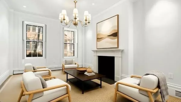 Boston, MA 02108,32 West Cedar Street