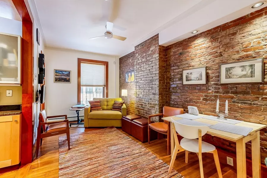 12 Isabella St #3, Boston, MA 02116