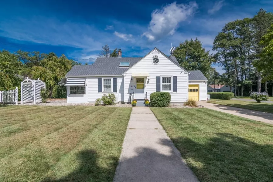 4 Gleason Rd, Northampton, MA 01060