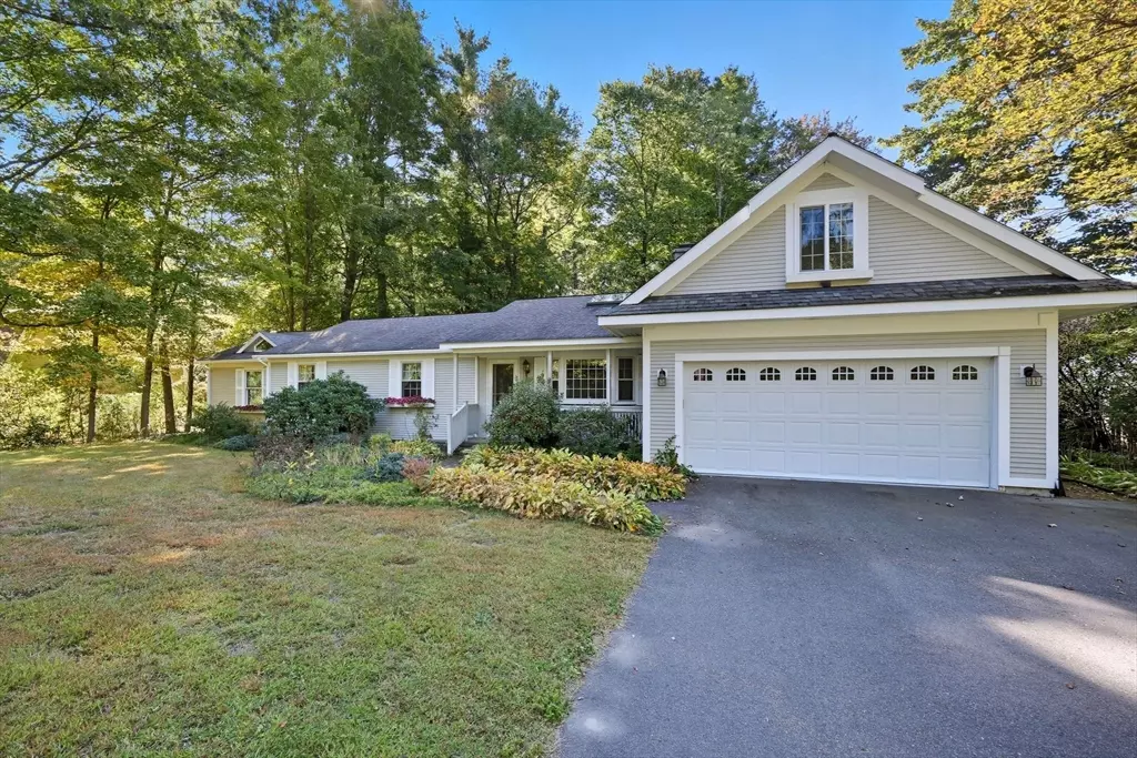 Easthampton, MA 01027,262 Loudville Rd