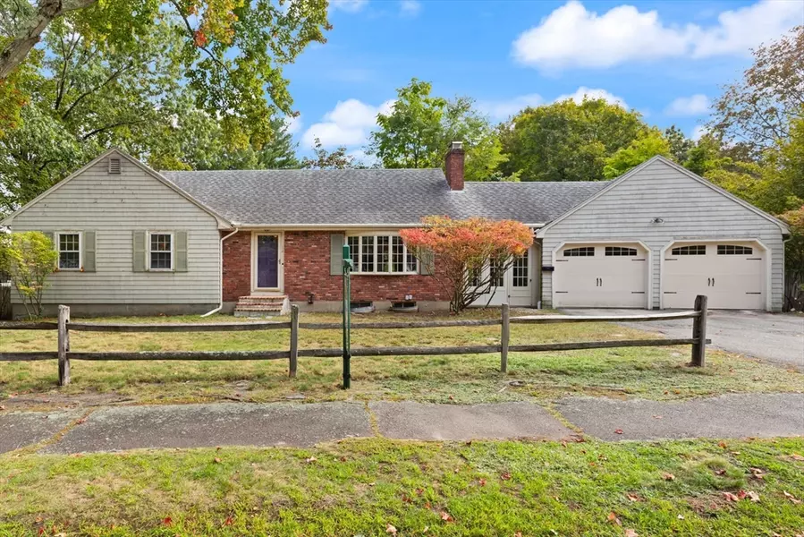 12 Whitehall Lane, Reading, MA 01867