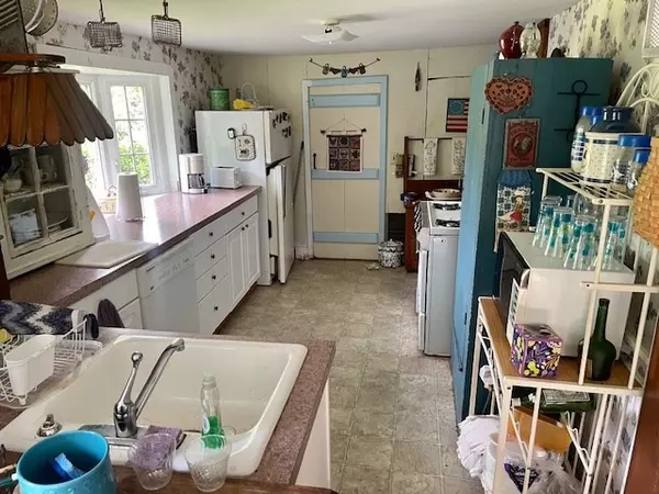 Chesterfield, MA 01012,39 Cowper Road