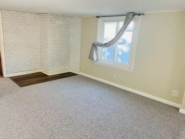 Swampscott, MA 01907,138 Redington Street #2