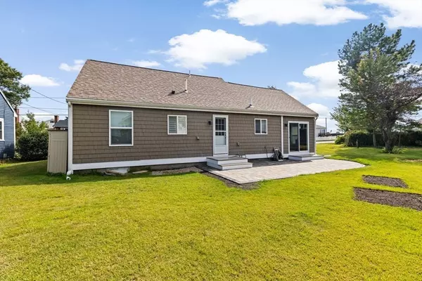 Hull, MA 02045,15 Packard Ave